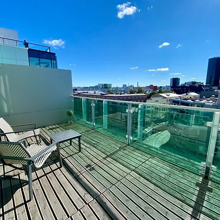 Heart With A Sunny Rooftop Terrace Apartament